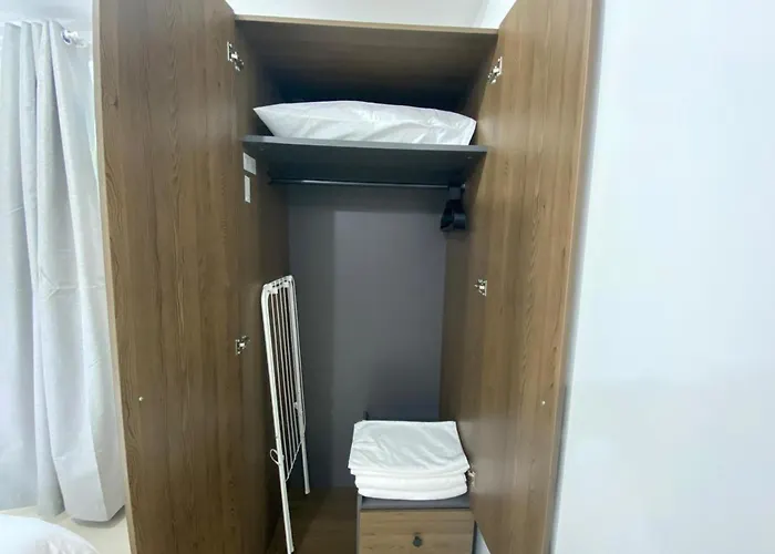 Apartment Near Moa - Cozy Staycation 22d Manila