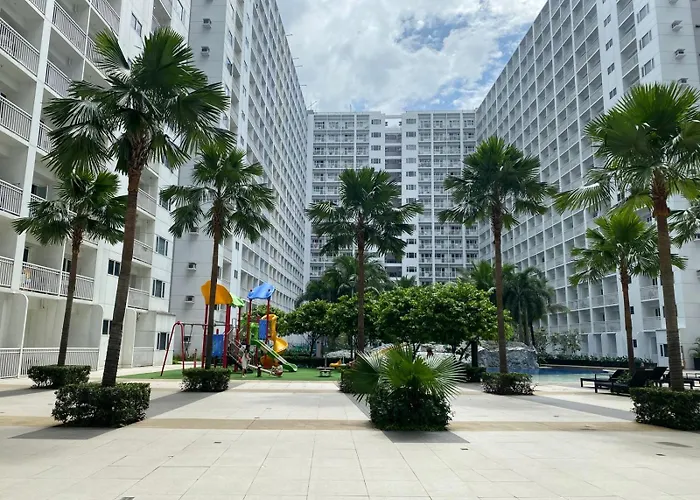 Near Moa - Cozy Staycation 22d Apartment